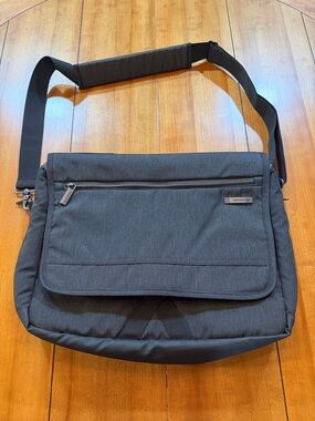 Samsonite Dark Gray Messenger Bag with Padded Shoulder Strap